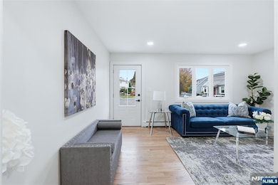 20 Dojean Ct, Bergenfield, NJ 07621 - photo 6