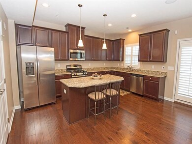 ALL APPLIANCES INCLUDED ( STAINLESS STEEL REFRIGER
