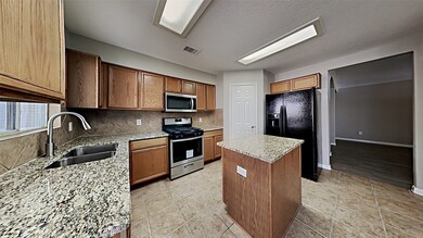 2338 Turnbury Elm Ct, Spring, TX 77386 - photo 4