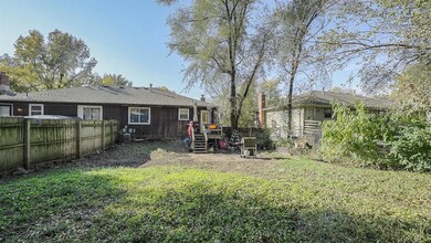 7607 Monrovia St, Shawnee, KS 66216 - photo 3