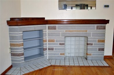 What a great focal point for your living room!  De