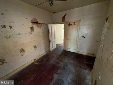 2517 W Baltimore St, Baltimore, MD 21223 - photo 4