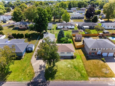 5604 E Crews Ave, Chillicothe, IL 61523 - photo 5