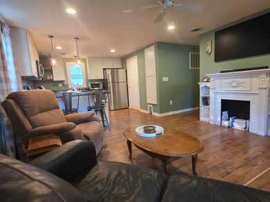 414 N Lindberg St, Griffith, IN 46319 - photo 2