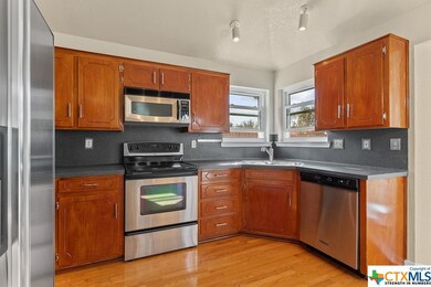 807 Barber Dr, Copperas Cove, TX 76522 - photo 5