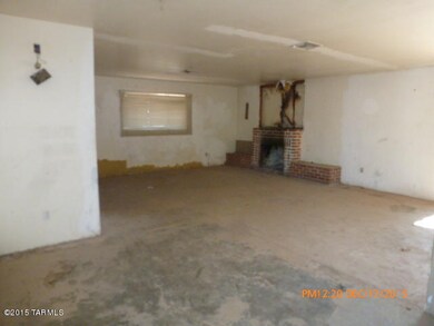 LISTING PHOTOS