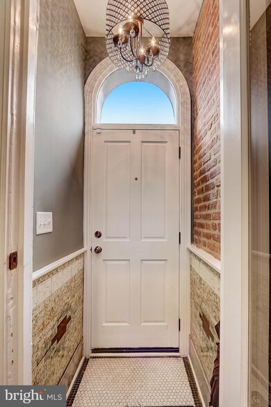 142 S East Ave, Baltimore, MD 21224 - photo 4