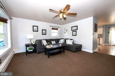 209 Springfield Ave, Folsom, PA 19033 - photo 4