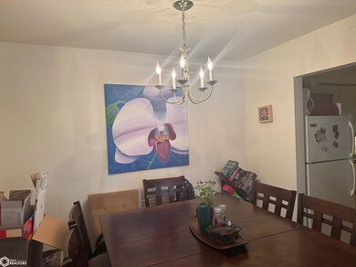 1100 University Manor Dr unit B-22, Fairfield, IA 52556 - photo 3