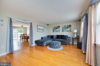 806 Upland Ave, Reading, PA 19607 - photo 7