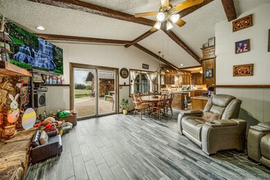 Living Area 2