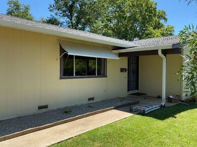725 West St, Redding, CA 96001 - photo 2