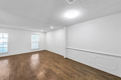 14345 Lost Meadow Ln, Houston, TX 77079 - photo 6