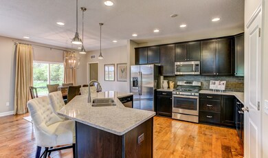 Spectacular kitchen with breakfast bar