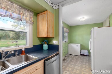 983 Lincoln Lake Ave SE, Lowell, MI 49331 - photo 7