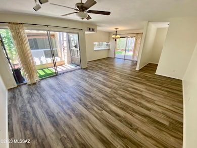 810 N Camino Santiago unit 3, Tucson, AZ 85745 - photo 5