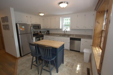 7 Vickers St, Edgartown, MA 02539 - photo 3