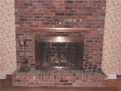 Living Room Gas Fireplace