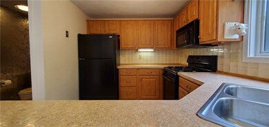 245 Scituate Vista Dr unit B, Cranston, RI 02921 - photo 5