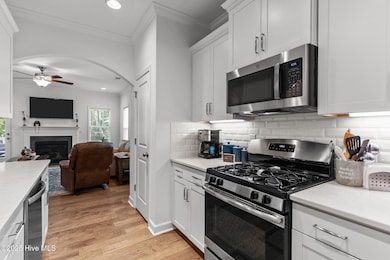 11-web-or-mls-BTS08466