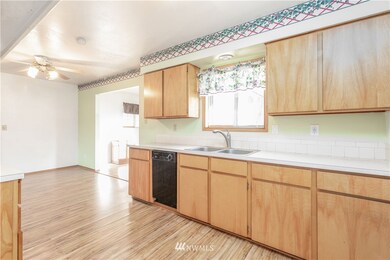 3378 Nebraska St, Longview, WA 98632 - photo 6