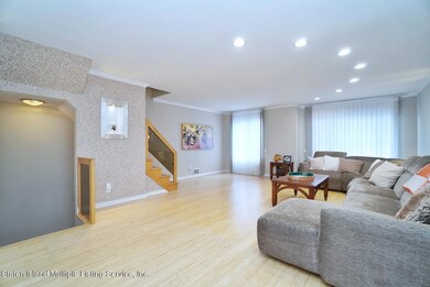 16 Admiralty Loop, Staten Island, NY 10309 - photo 6