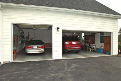 3 Car Garage