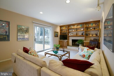 14872 Dufief Dr, North Potomac, MD 20878 - photo 5