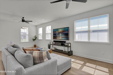 Living/Dining Areas
