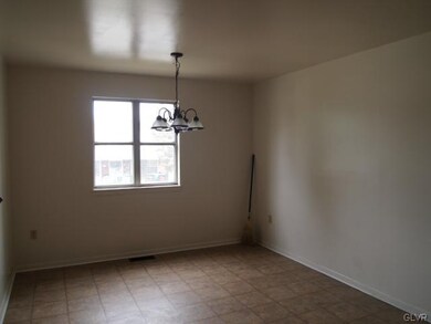 259 E Union St unit C, Allentown, PA 18109 - photo 3