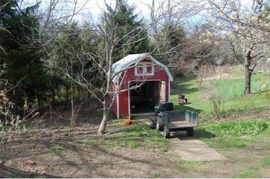 29 Grove St, West Warren, MA 01092 - photo 6