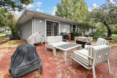 41-web-or-mls-5697-old-farm-ct
