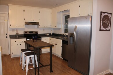 8725 Rainwater Rd, North Chesterfield, VA 23237 - photo 4