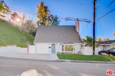 21176 San Miguel St, Woodland Hills, CA 91364 - photo 2