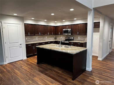 8600 Trillium Ln, Concrete, WA 98237 - photo 2