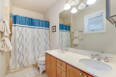 6051 N Mozart St unit 4, Chicago, IL 60659 - photo 5