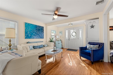 125 Ocean Ave, Bay Shore, NY 11706 - photo 4