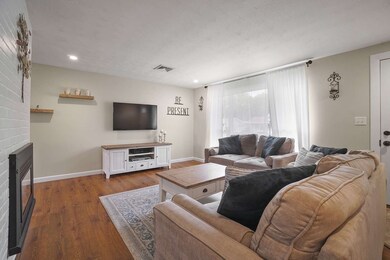 19 Fenway Dr, Framingham, MA 01701 - photo 3