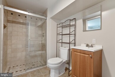 11325 Old Prospect Hill Rd, Glenn Dale, MD 20769 - photo 5