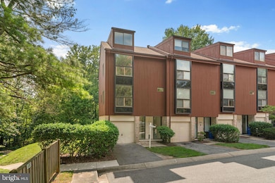 5564 Vantage Point Rd, Columbia, MD 21044 - photo 2