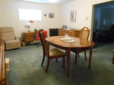 No problem with seating large special dinners in t