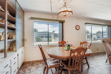 3539 Lost Hills Dr, Las Vegas, NV 89122 - photo 5