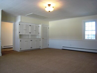 232 Old Main St, New London, NH 03257 - photo 6