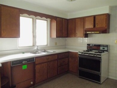 52980 Camellia Dr, South Bend, IN 46637 - photo 5