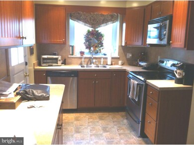 1306 Sussex Rd, Wynnewood, PA 19096 - photo 6