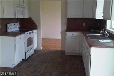 2232 Adin Ln, Chambersburg, PA 17202 - photo 3