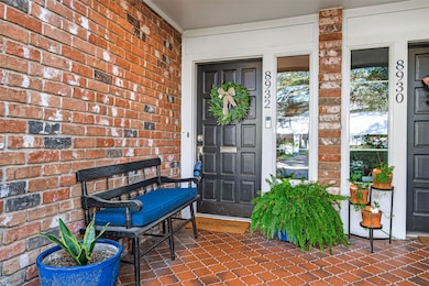 8932 Chatsworth Dr unit 8932, Houston, TX 77024 - photo 2
