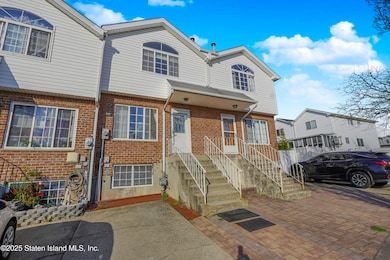 26 Shiloh St, Staten Island, NY 10314 - photo 2