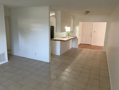 1403 Kingfisher Dr, Beeville, TX 78102 - photo 3