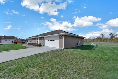 700 Shawn Dr unit 88, West Jefferson, OH 43162 - photo 5